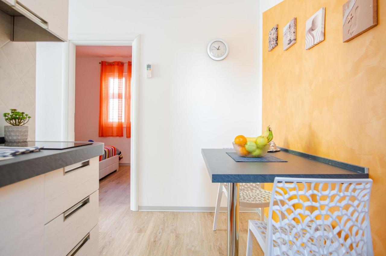 Exclusive Seaside Dream Apartments Murter Extérieur photo