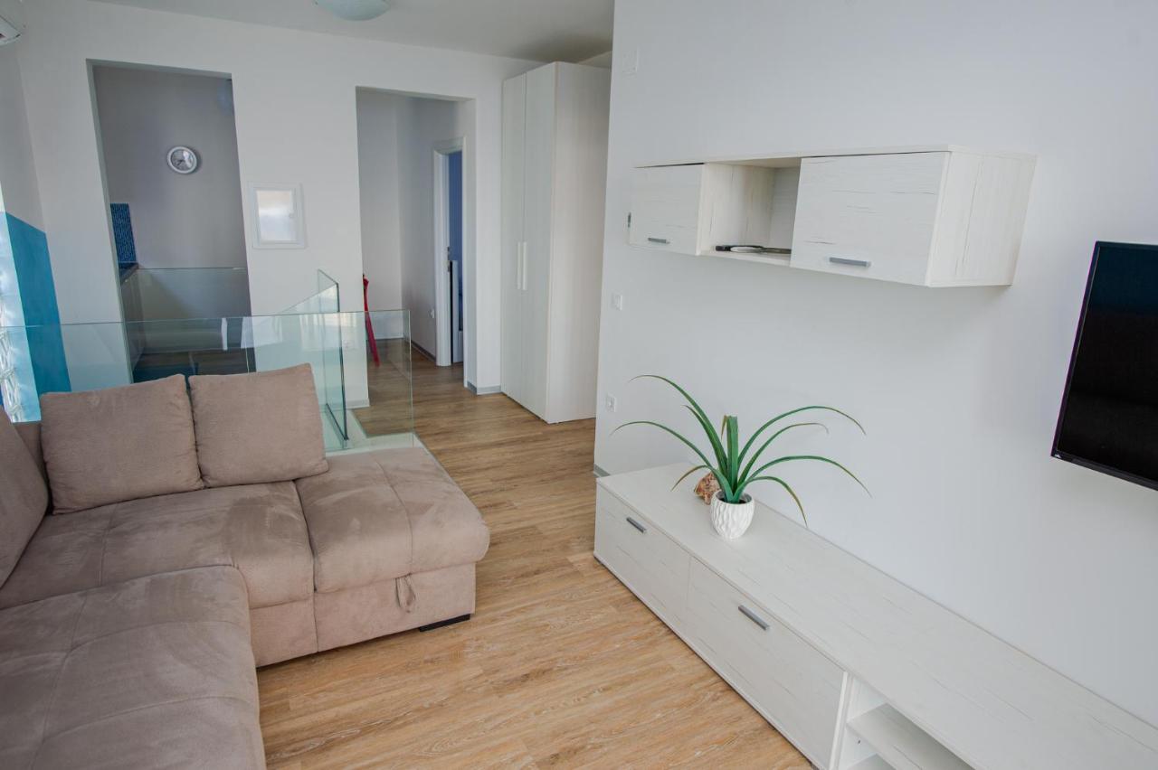 Exclusive Seaside Dream Apartments Murter Extérieur photo